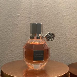 Viktor & Rolf Flowerbomb 1.7oz fragrance/perfume